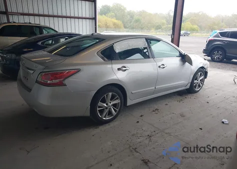 2015 Nissan Altima 2.5 Sv из США, поврежденный, VIN 1N4AL3AP0FC241921